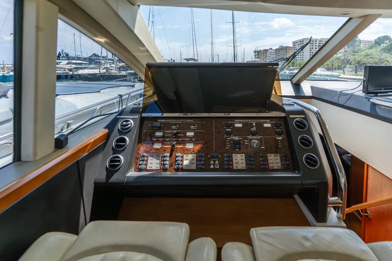 Buy a Princess V70 - PRINCESS at Shestakov Yacht Sales