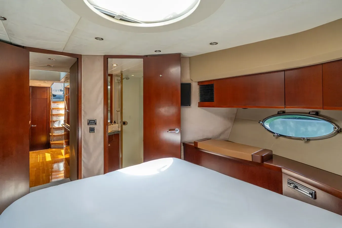 best yacht sales deals Princess V70 - PRINCESS
