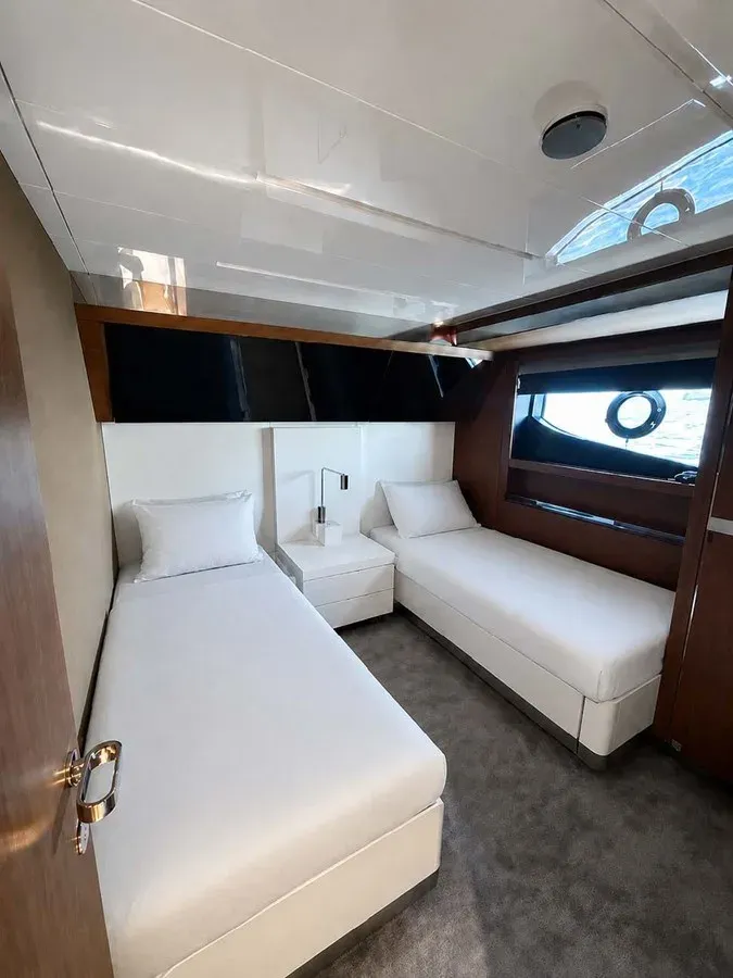 Стоимость яхты Riva 100 Corsaro - RIVA YACHT