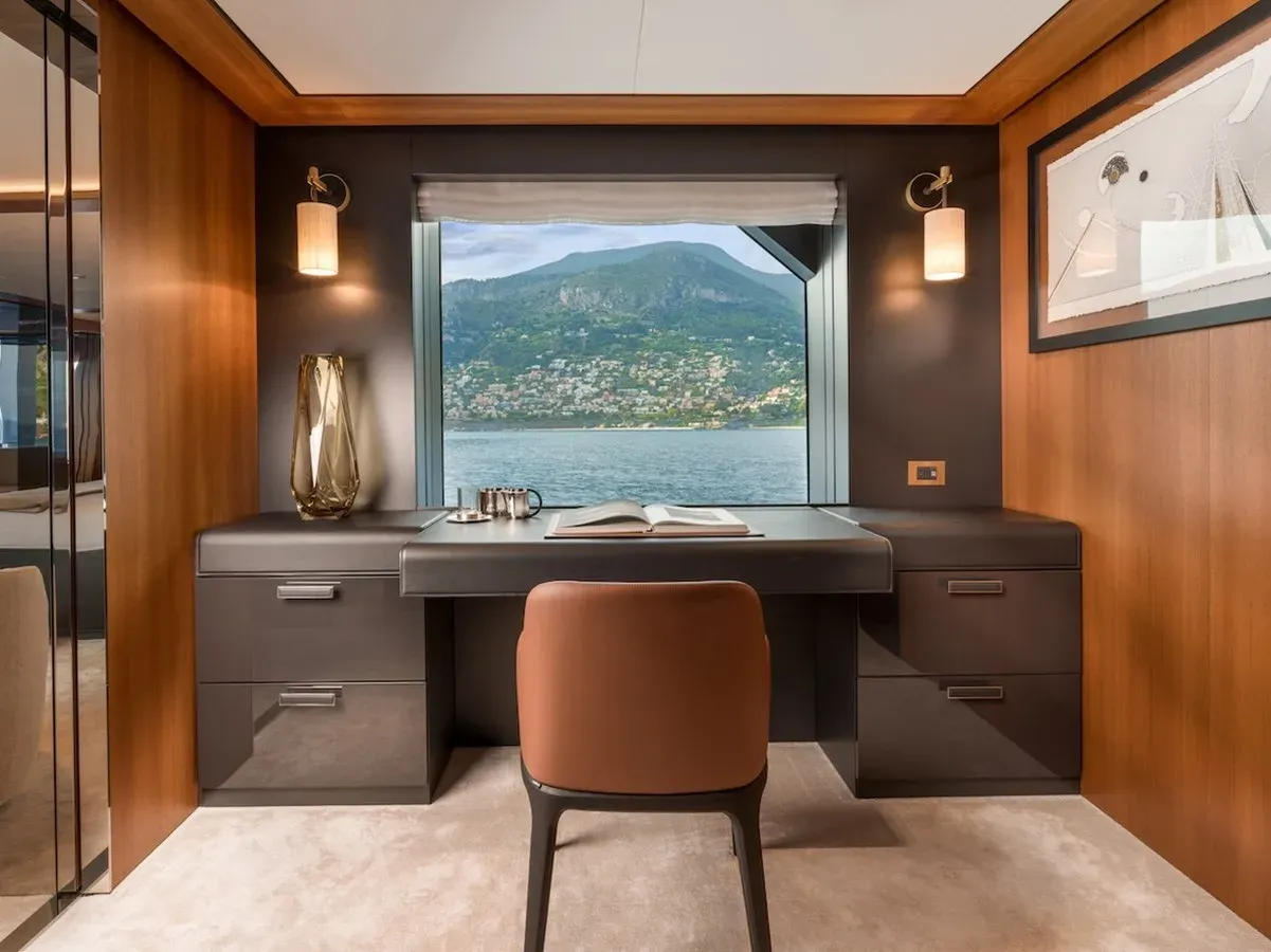 the best price on SAIRU - RIVA YACHT