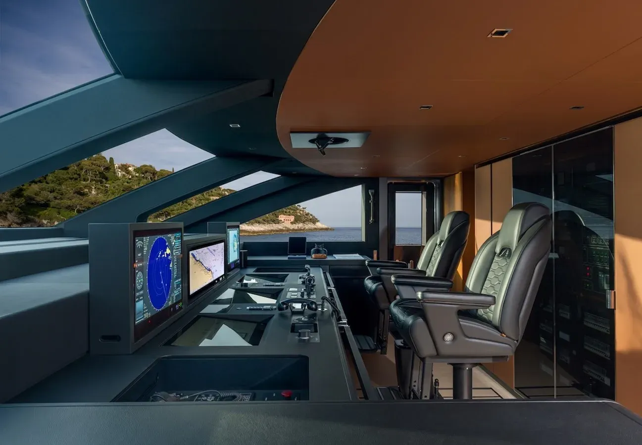 best yacht sales deals SAIRU - RIVA YACHT
