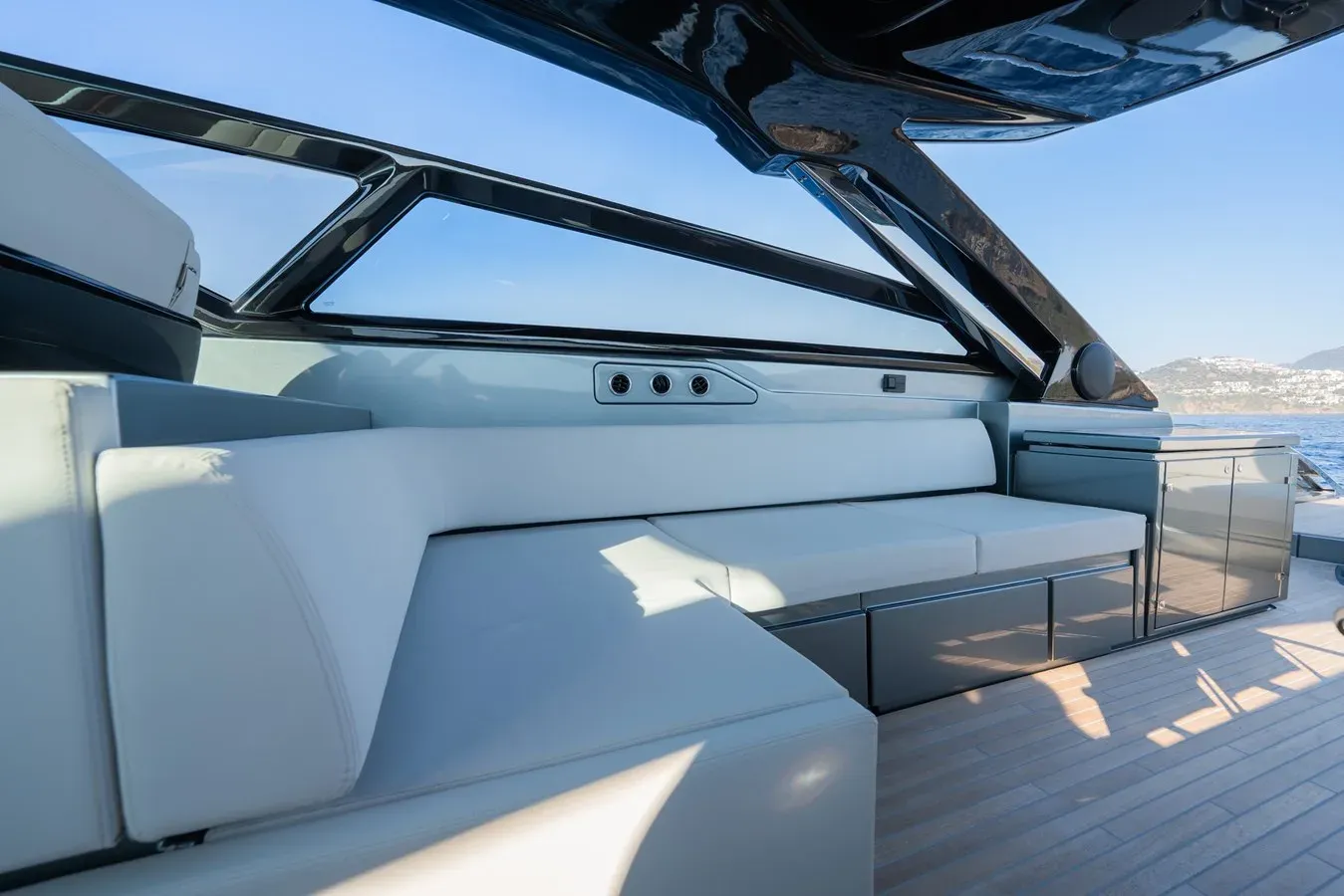 LUCE I 67 yacht sale
