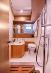Купить яхту MY Who CARES - RIVA YACHT в Shestakov Yacht Sales