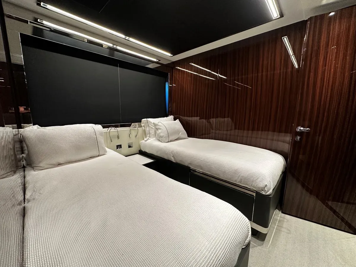 Стоимость яхты 4SEAS - RIVA YACHT