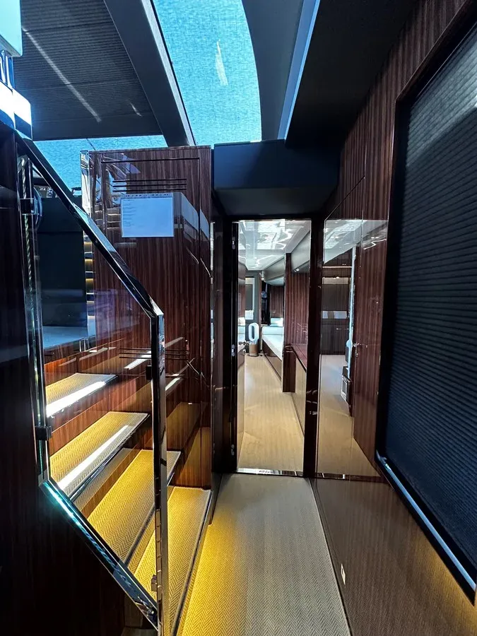 4SEAS - RIVA YACHT