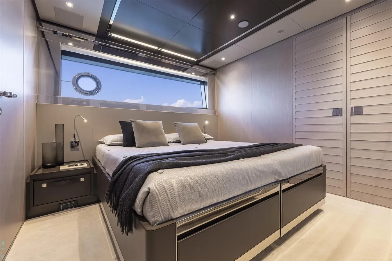 Buy a yacht GLA - RIVA YACHT
