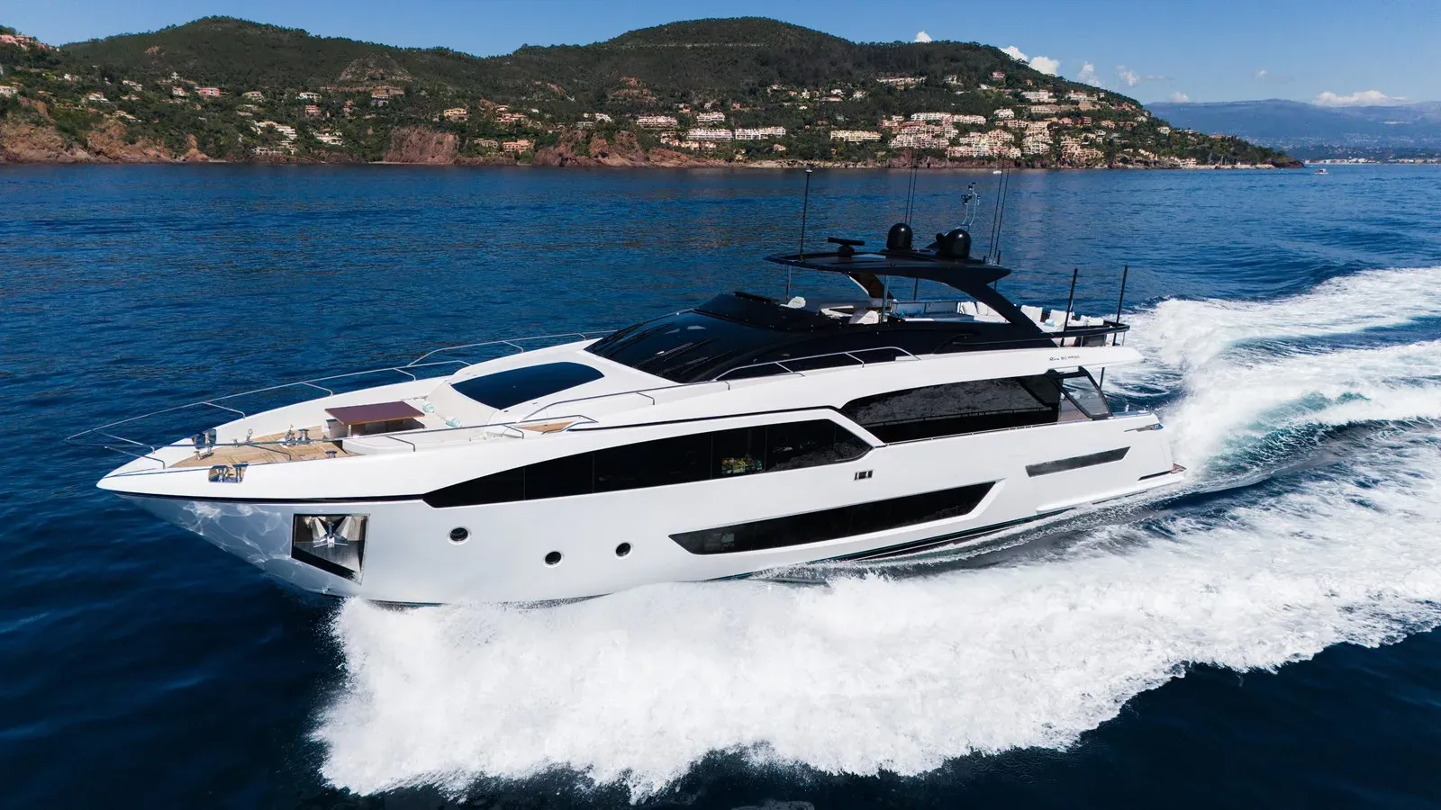 Buy a yacht G 2023