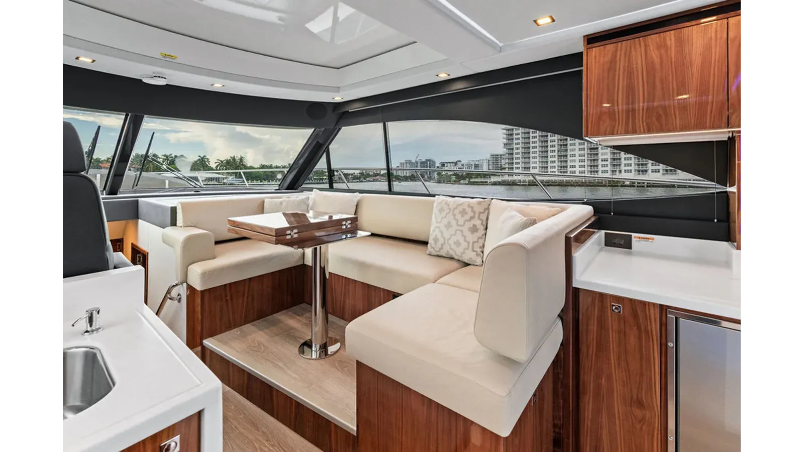 Buy a No Name - Riviera at Shestakov Yacht Sales