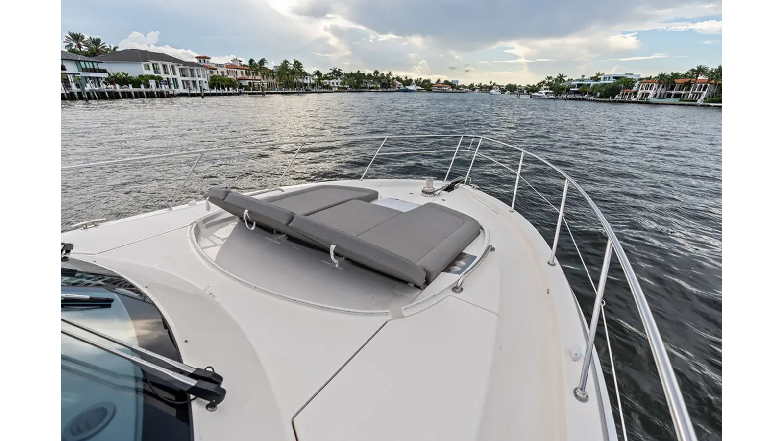 best yacht sales deals No Name 4600 Sport Yacht Platinum Edition