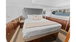 No Name 4600 Sport Yacht Platinum Edition