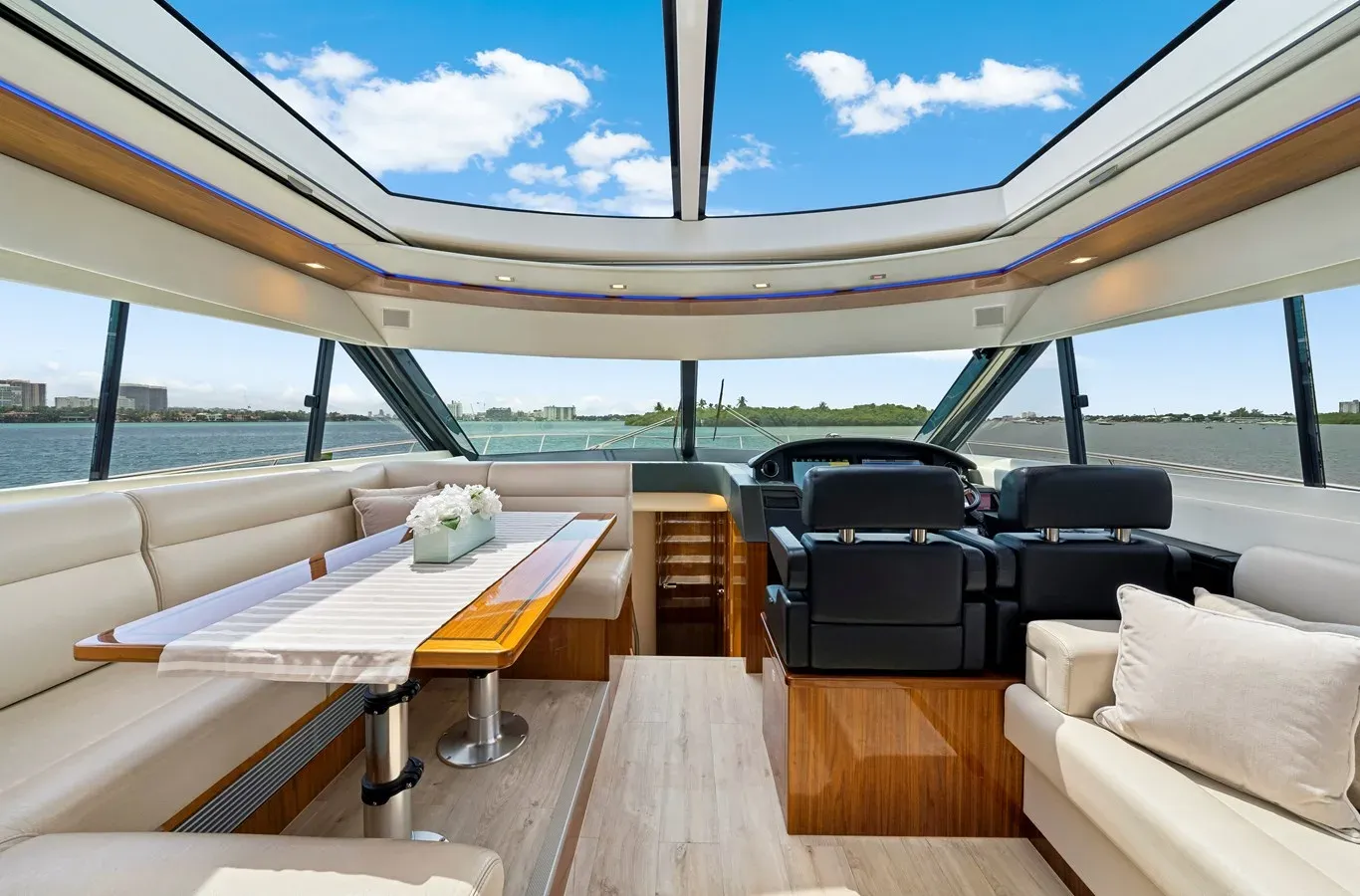 GUACHAFITA yacht sale