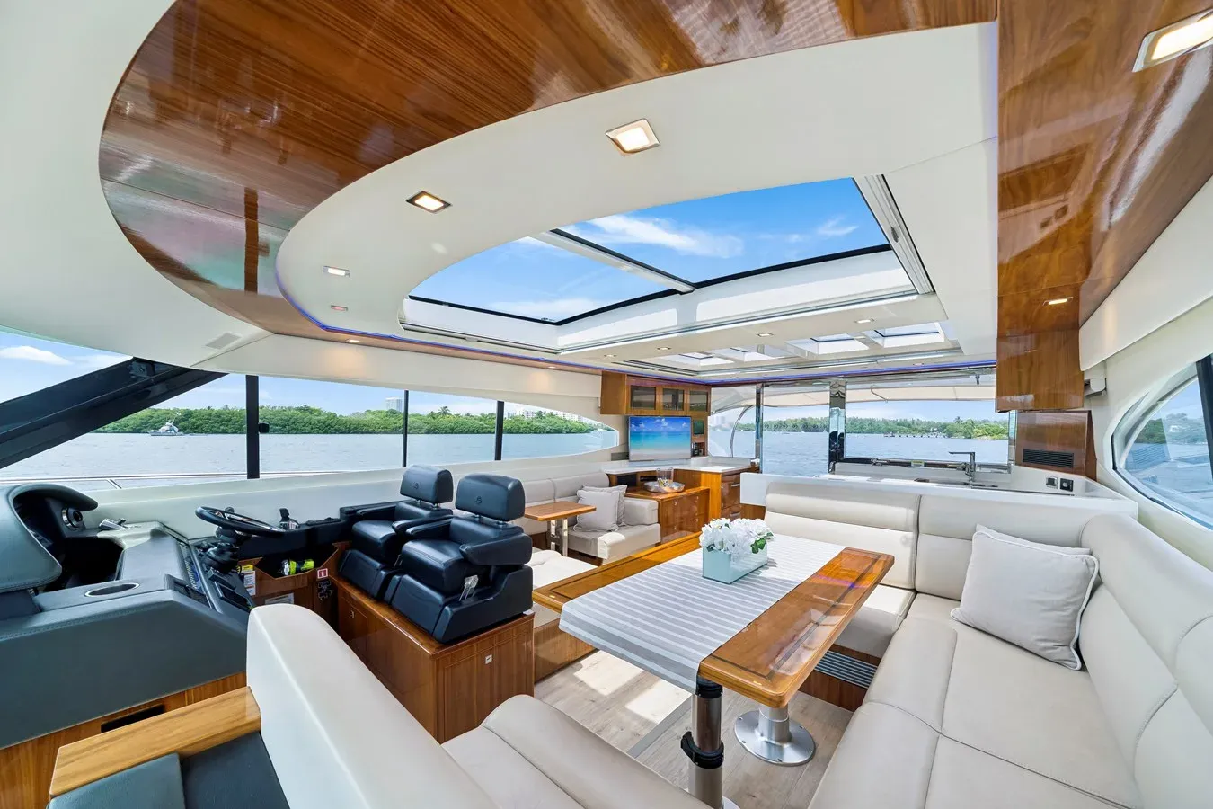 best yacht sales deals GUACHAFITA 6000 SY
