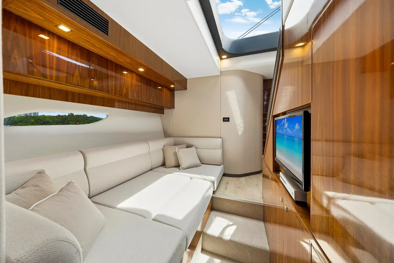 Buy a yacht GUACHAFITA