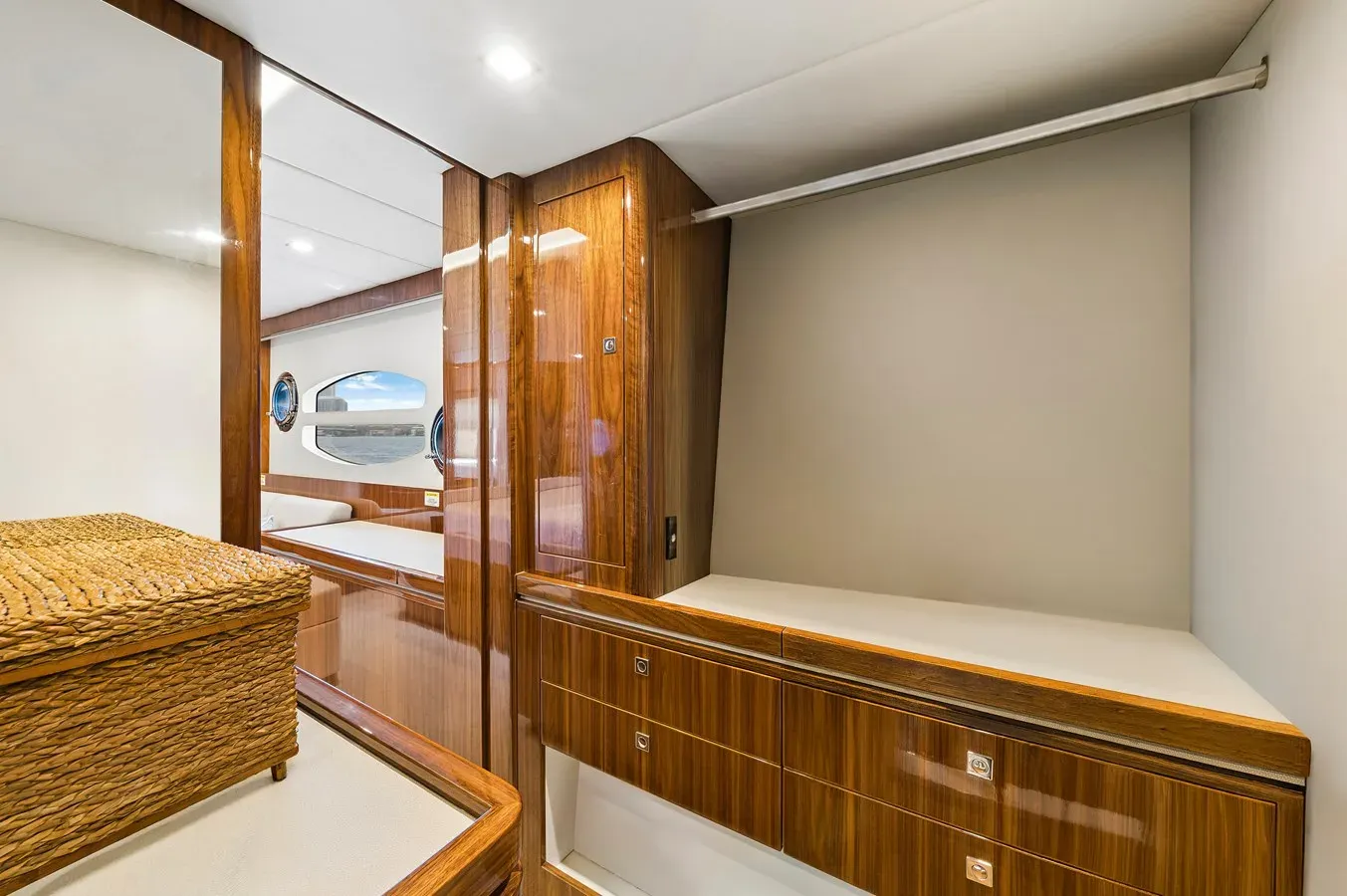 Buy a yacht GUACHAFITA 2019