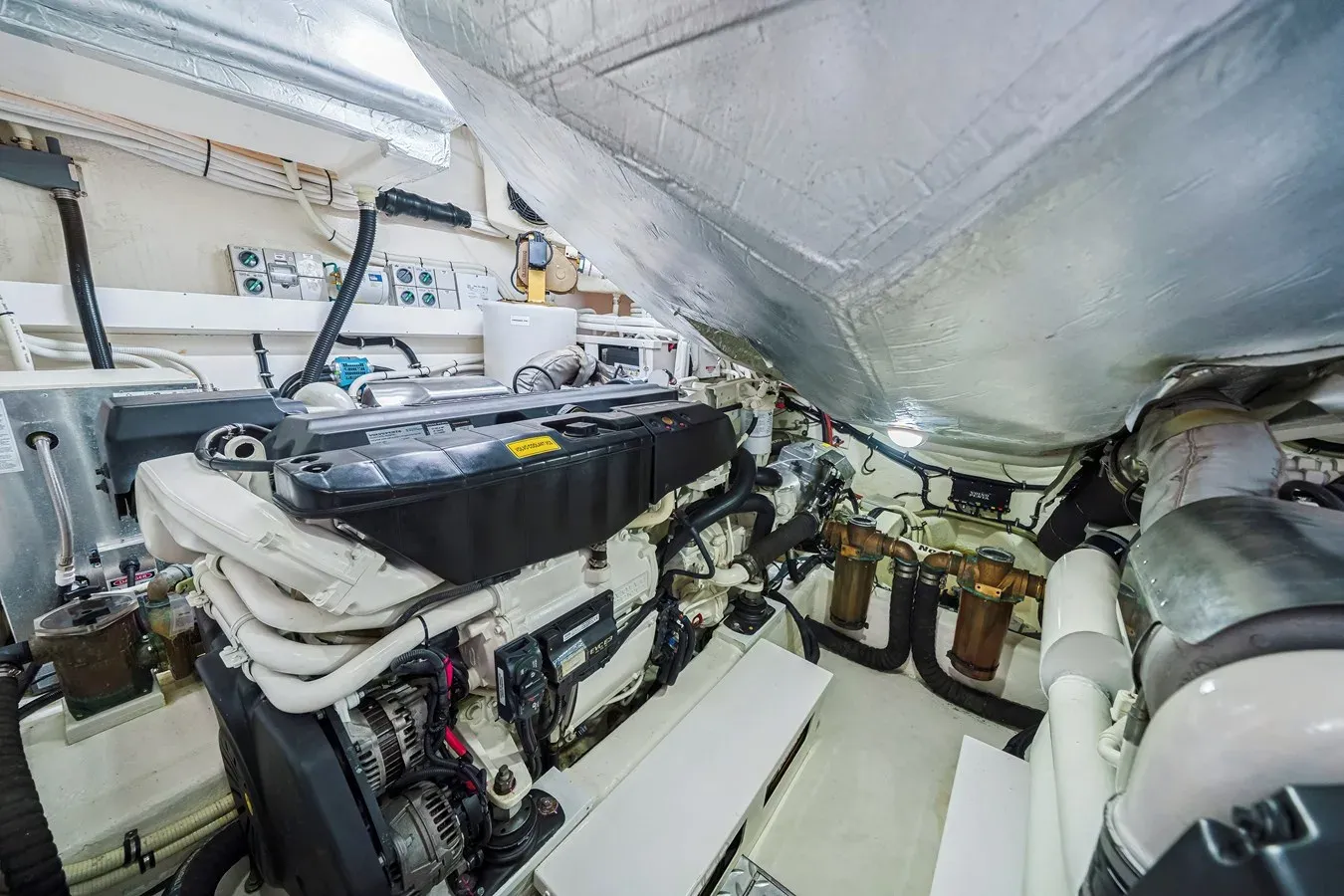 Buy a GUACHAFITA 2019 at Shestakov Yacht Sales