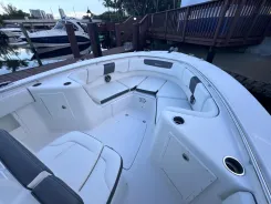 Robalo R302 30 yacht sale