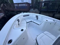 Robalo R302 2017