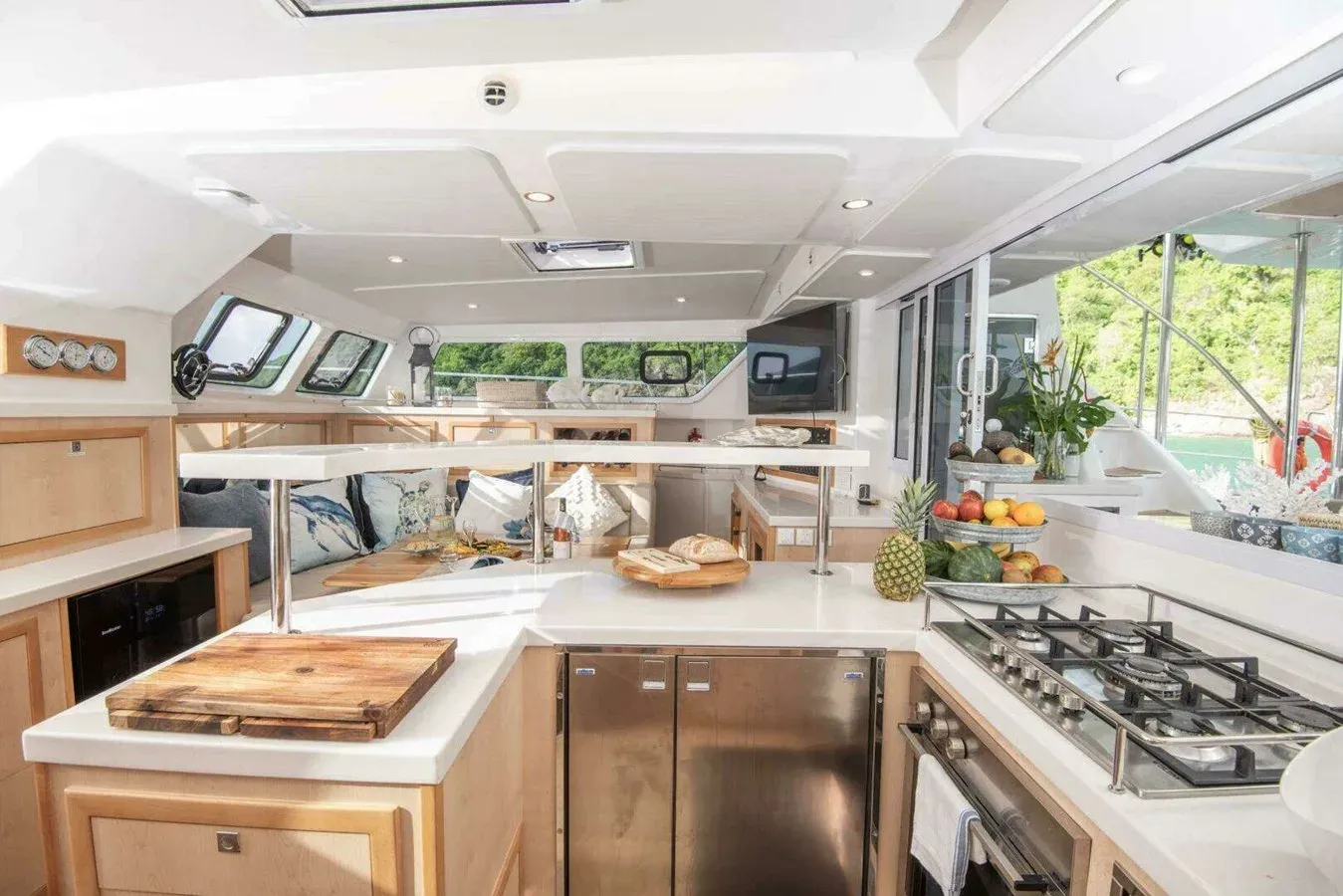 Buy a yacht TAPAS 570 Flybridge
