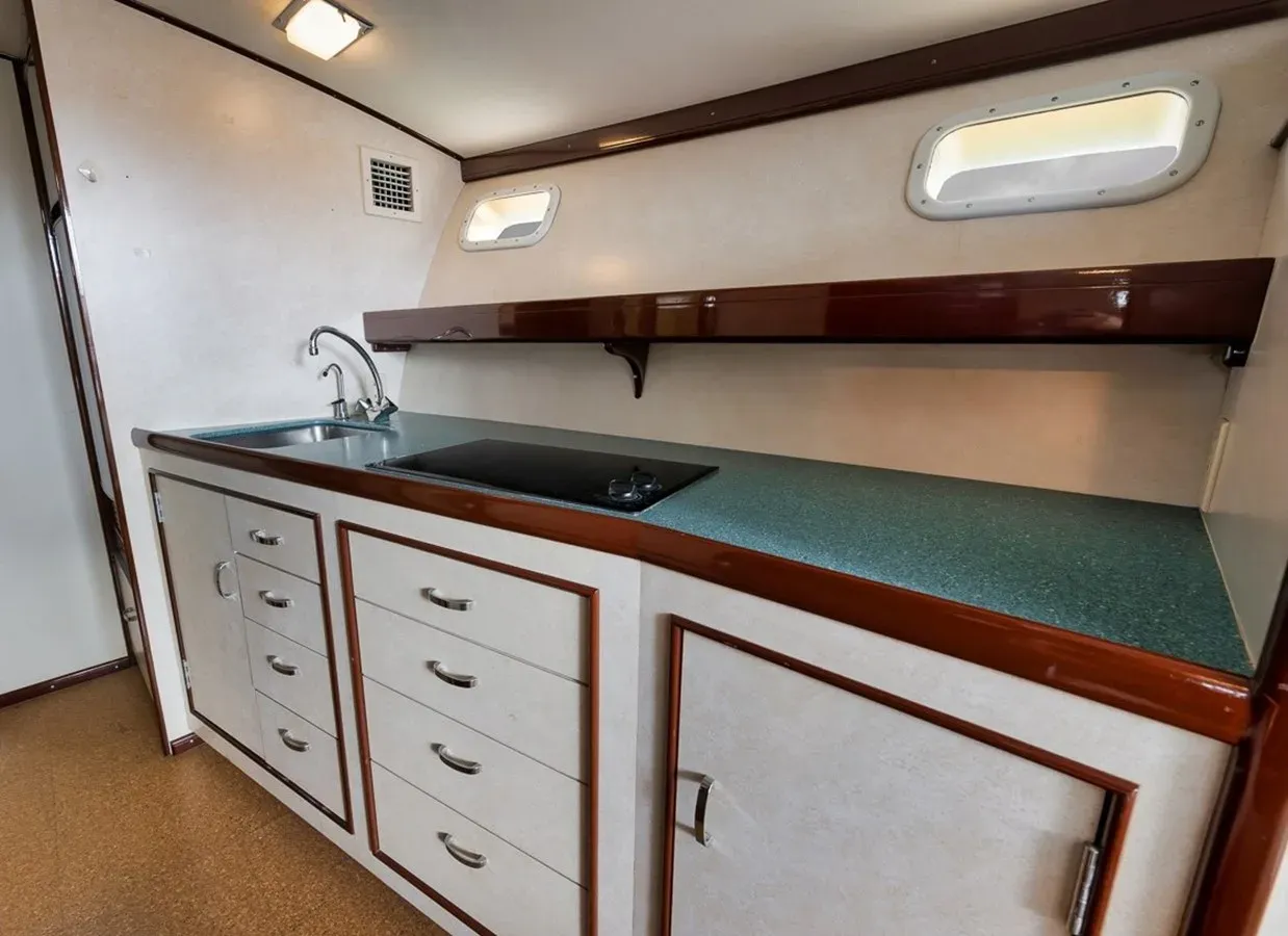 Buy a yacht BLUE FIN IV Sportfisherman