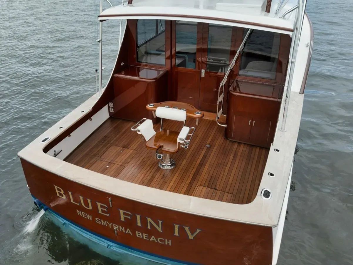 BLUE FIN IV 42