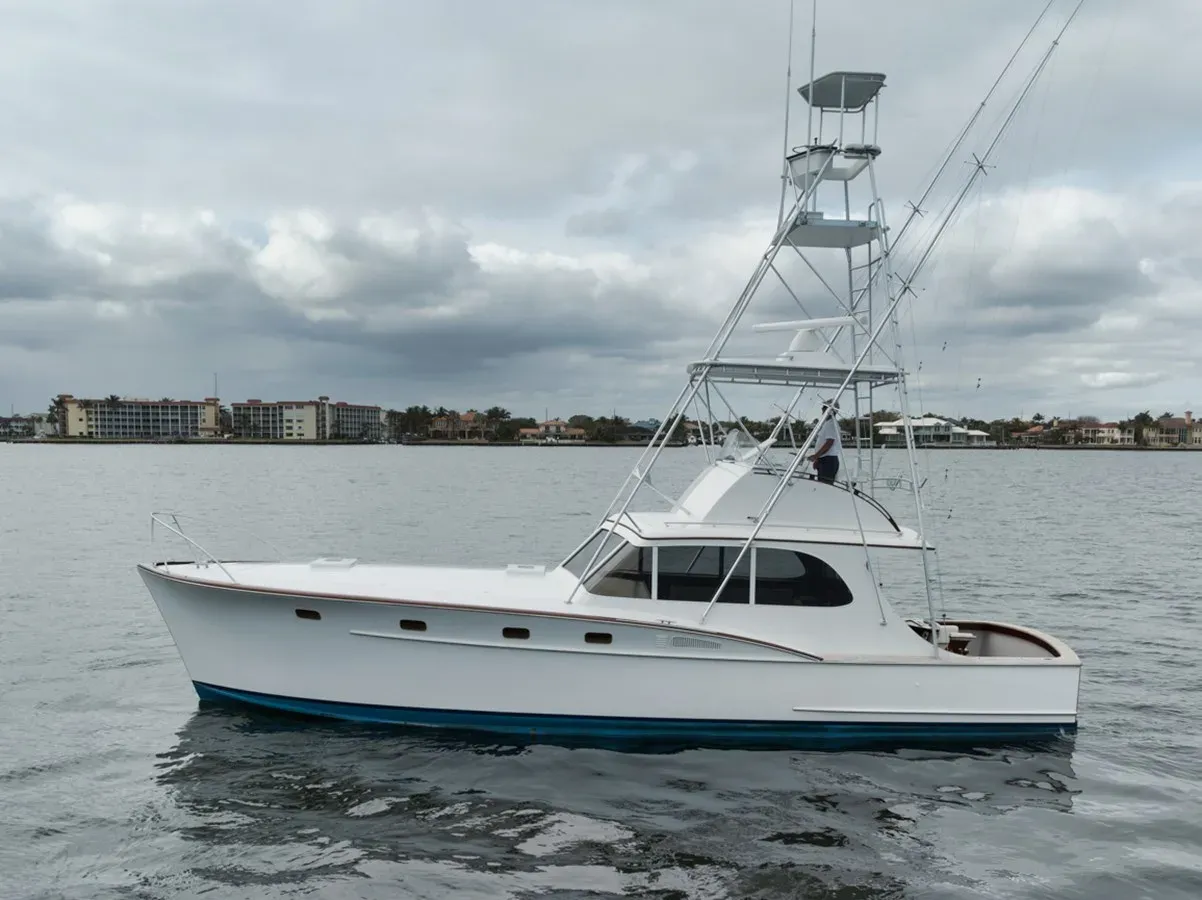 BLUE FIN IV price