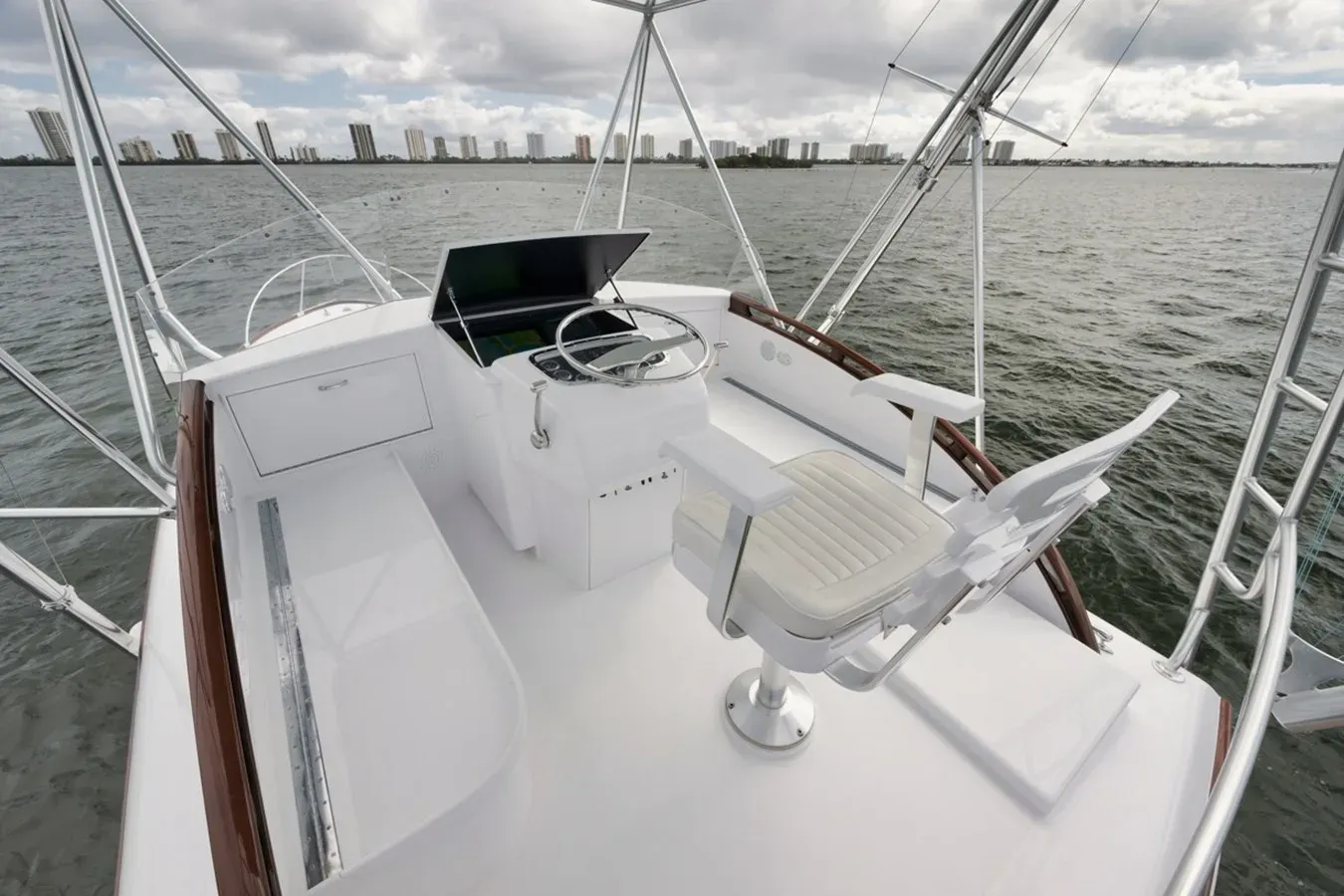 the best price on BLUE FIN IV