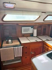 best yacht sales deals SCRIMSHAW 40