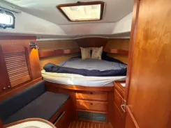 Buy a SCRIMSHAW 402 at Shestakov Yacht Sales