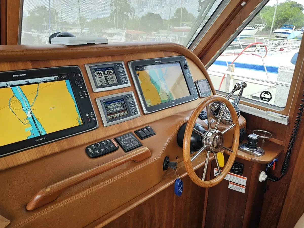 Buy a yacht Next Chapter - SABRE