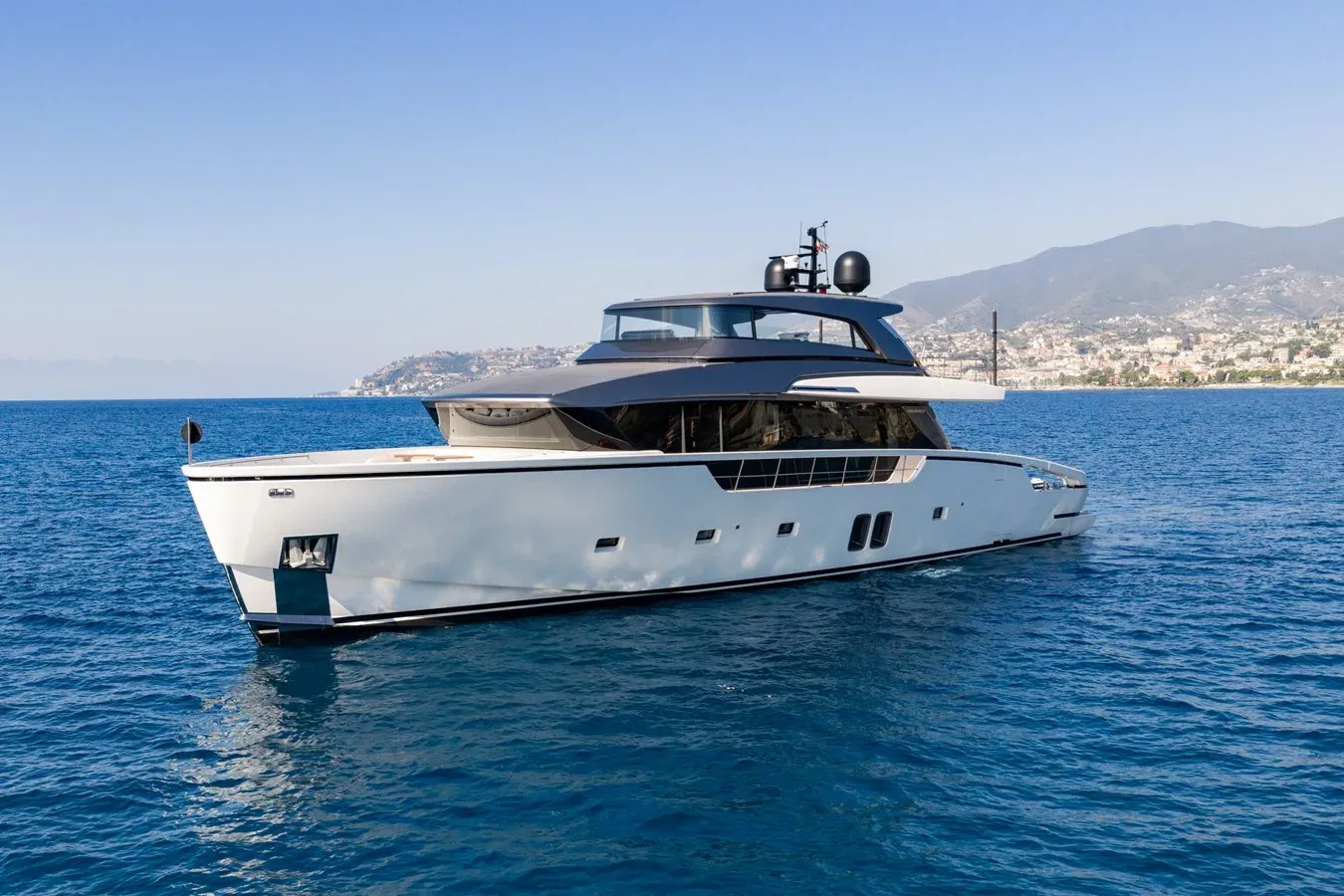 Buy a JUNIOR - Sanlorenzo at Shestakov Yacht Sales