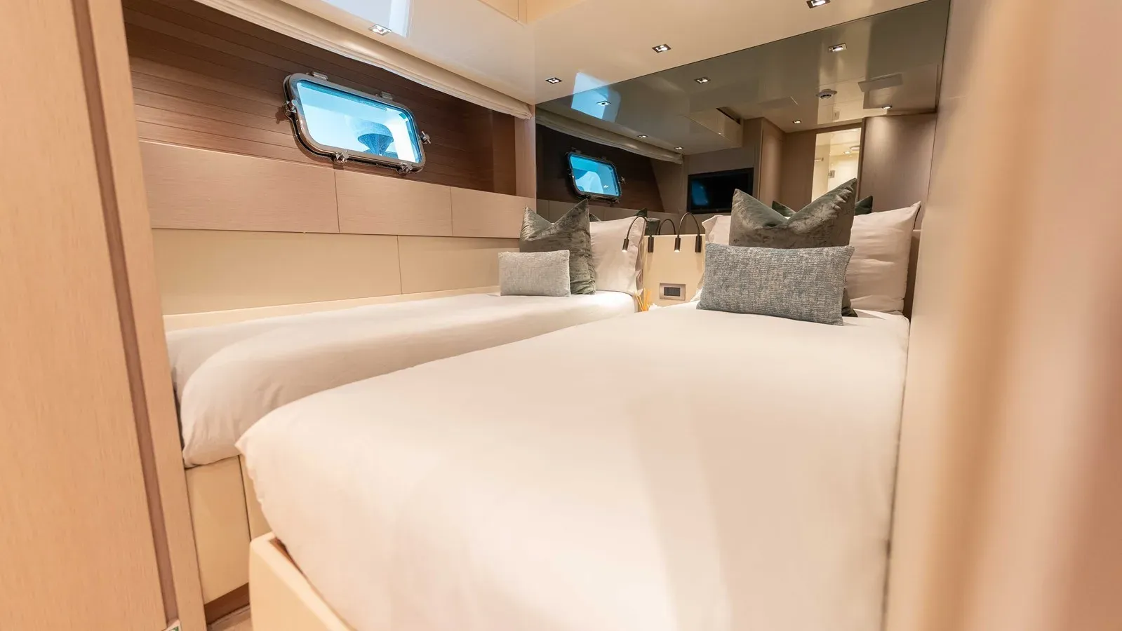 LA 2023 yacht sale
