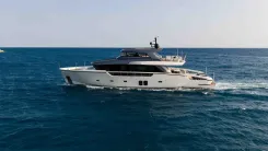 LA 88 yacht sale