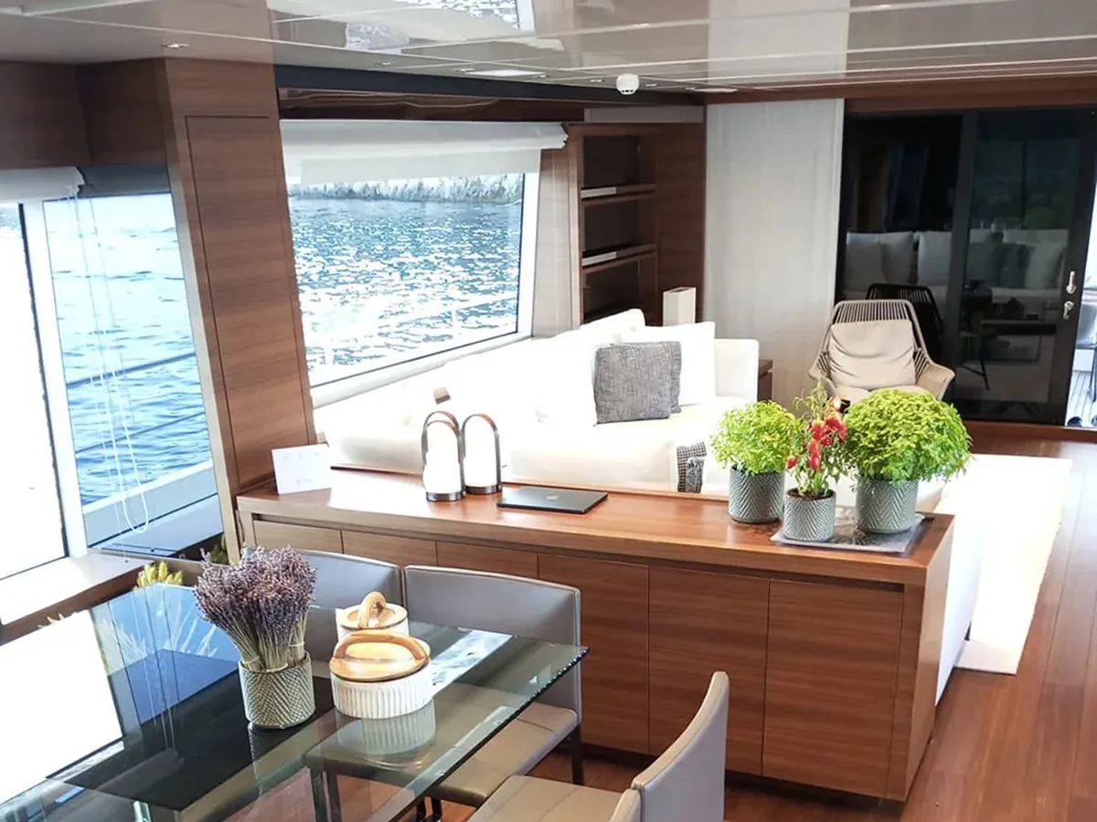 the best price on La Isla 87