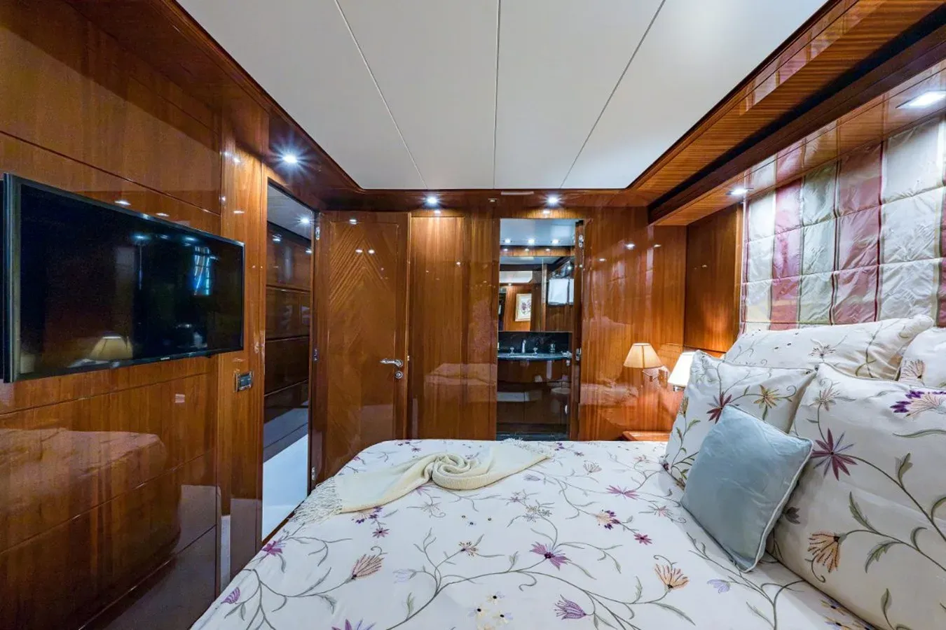 ALEGHI yacht sale