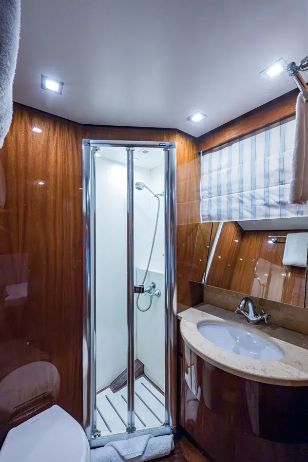 ALEGHI - Sanlorenzo yacht sale