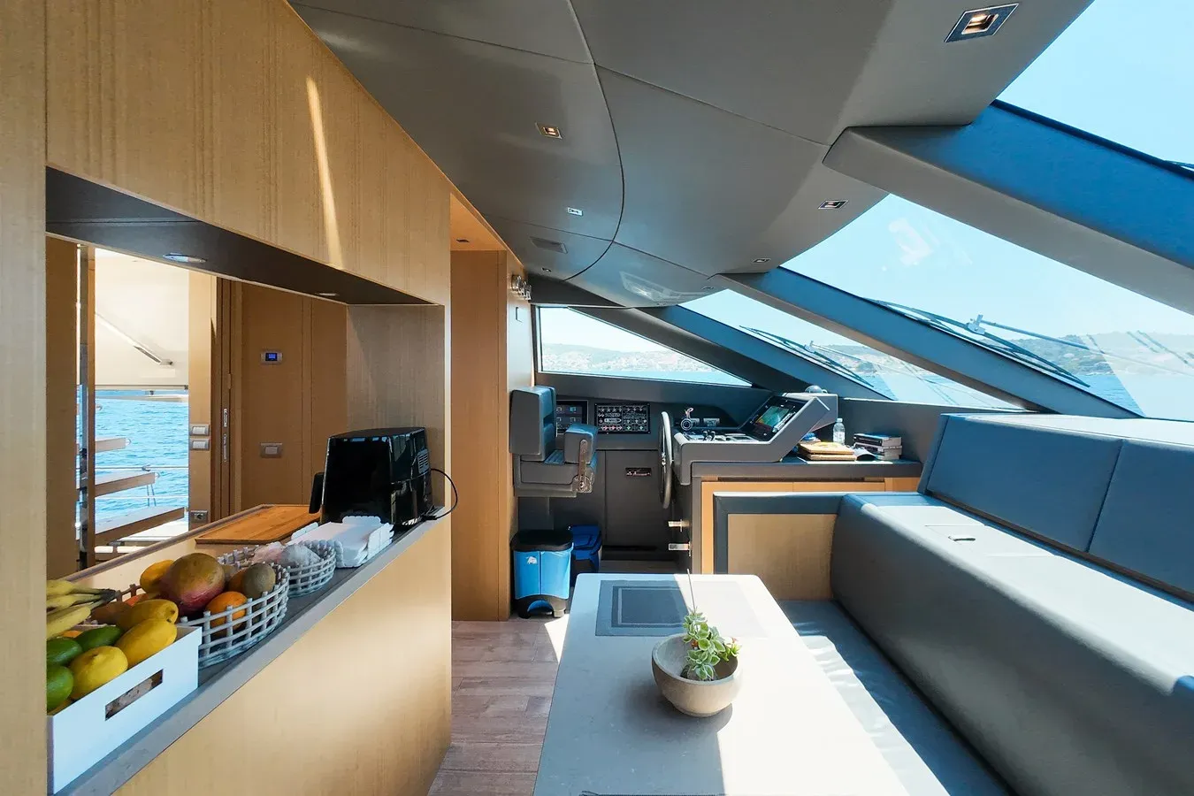 Buy a yacht Sanlorenzo SL86 2019