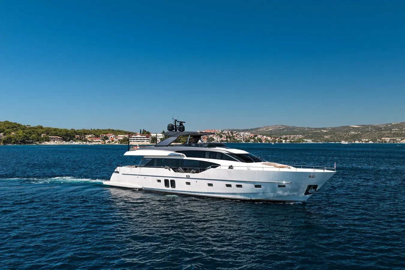 best yacht sales deals Sanlorenzo SL86