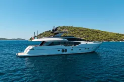 best yacht sales deals Sanlorenzo SL86 87