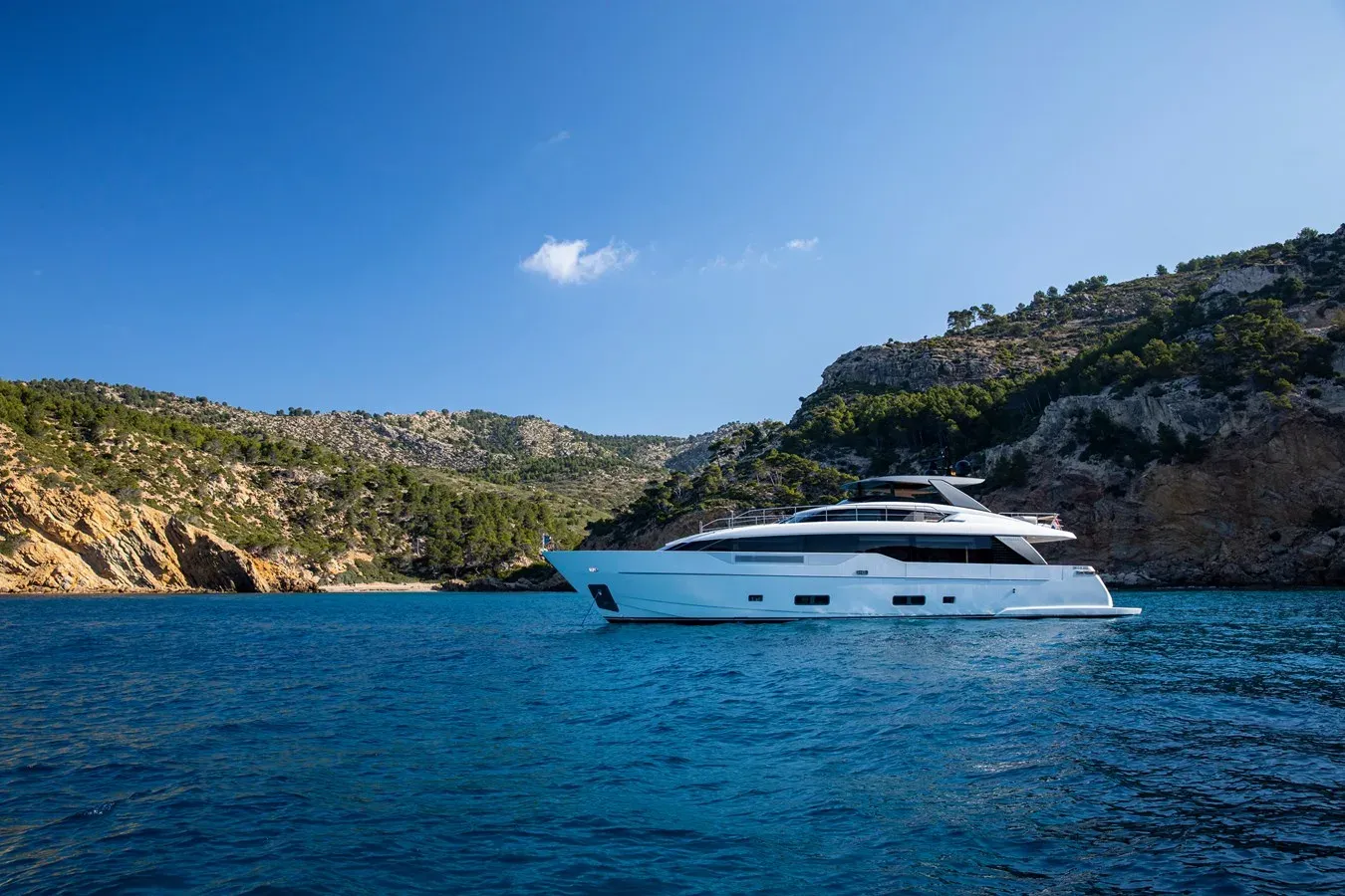 best yacht sales deals SEVEN 2022