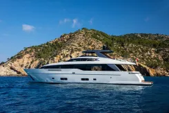 best yacht sales deals SEVEN SL90A