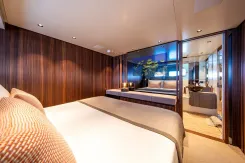 SEVEN SL90A yacht sale