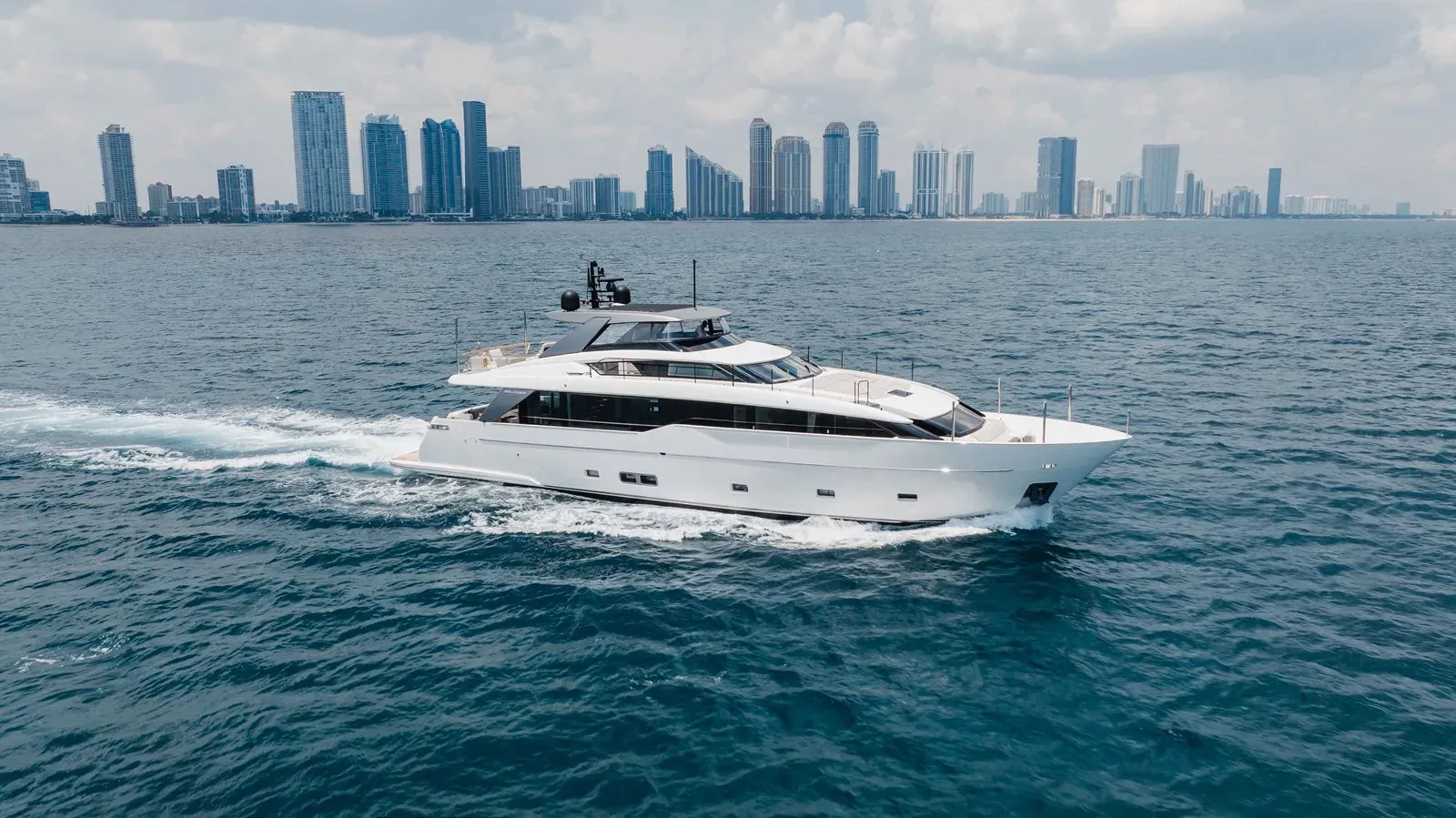 Buy a CHAMELION 90 at Shestakov Yacht Sales