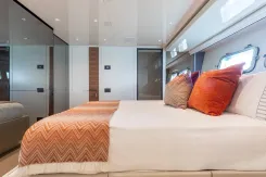 the best price on CHAMELION - Sanlorenzo