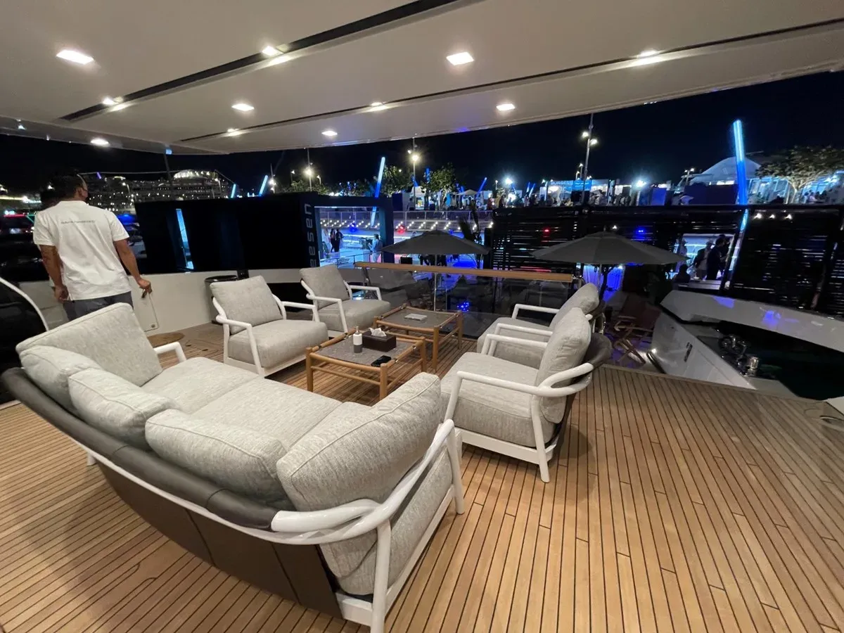 FOUZ - Sanlorenzo yacht sale