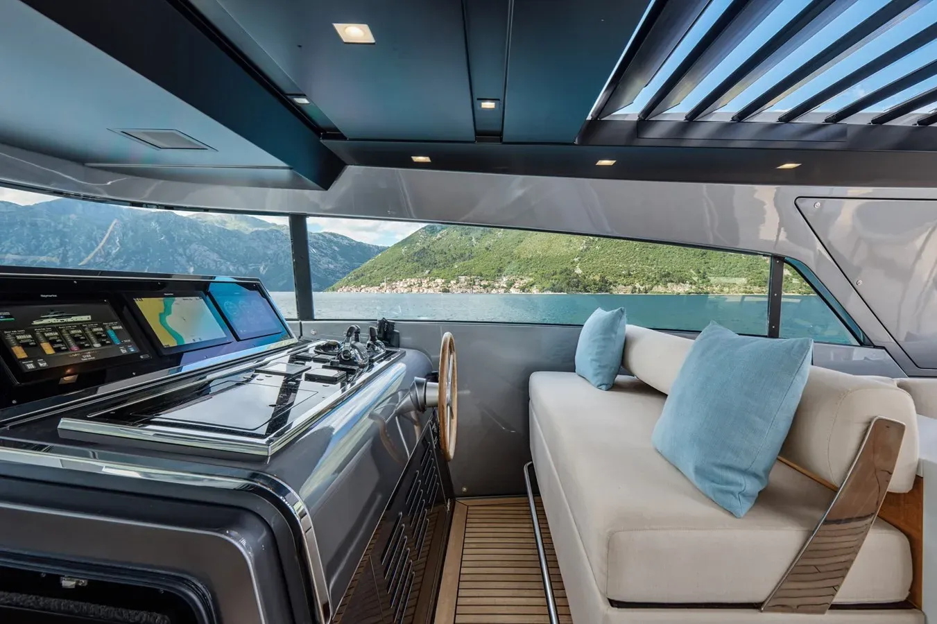 the best price on ZAFFIRO III 2020