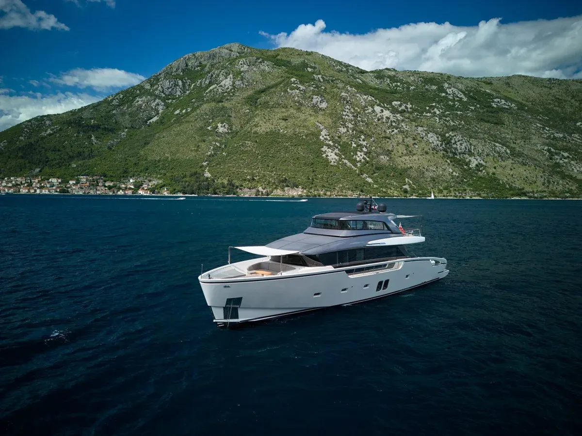 Buy a ZAFFIRO III 87 at Shestakov Yacht Sales