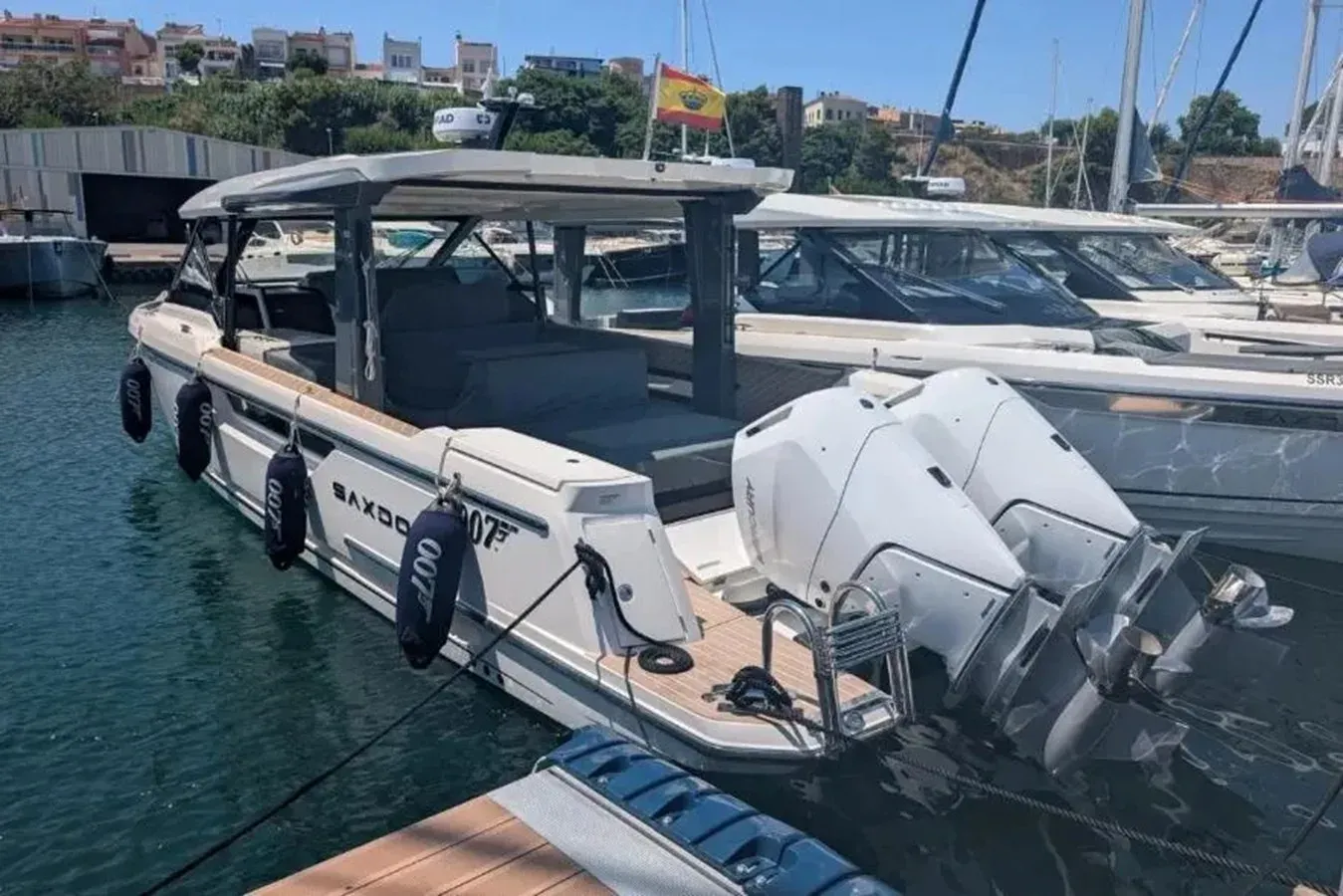 Buy a Saxdor 400 GTO 40 at Shestakov Yacht Sales