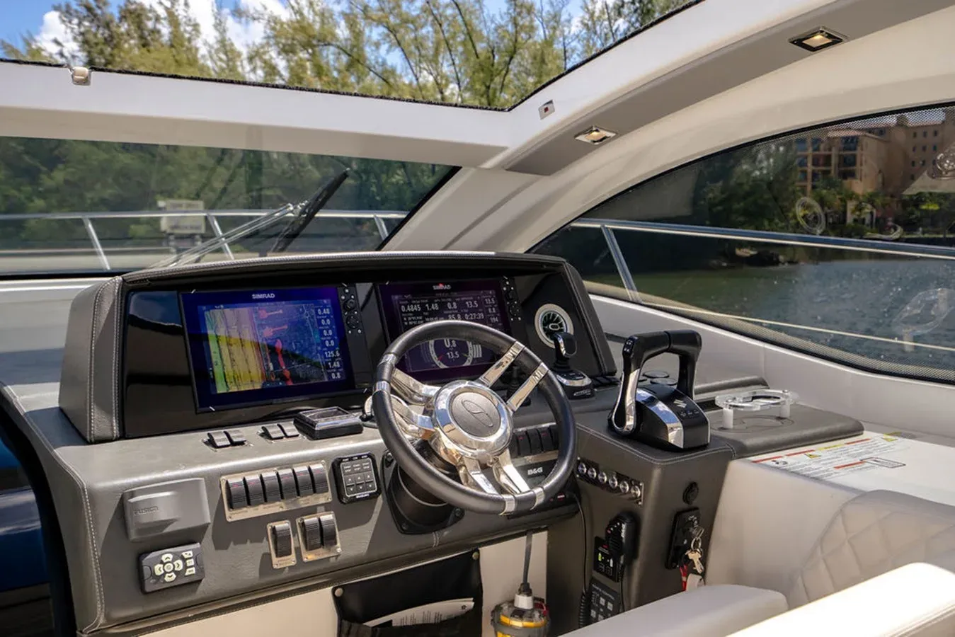 Nonna Lisa 400 Sport yacht sale