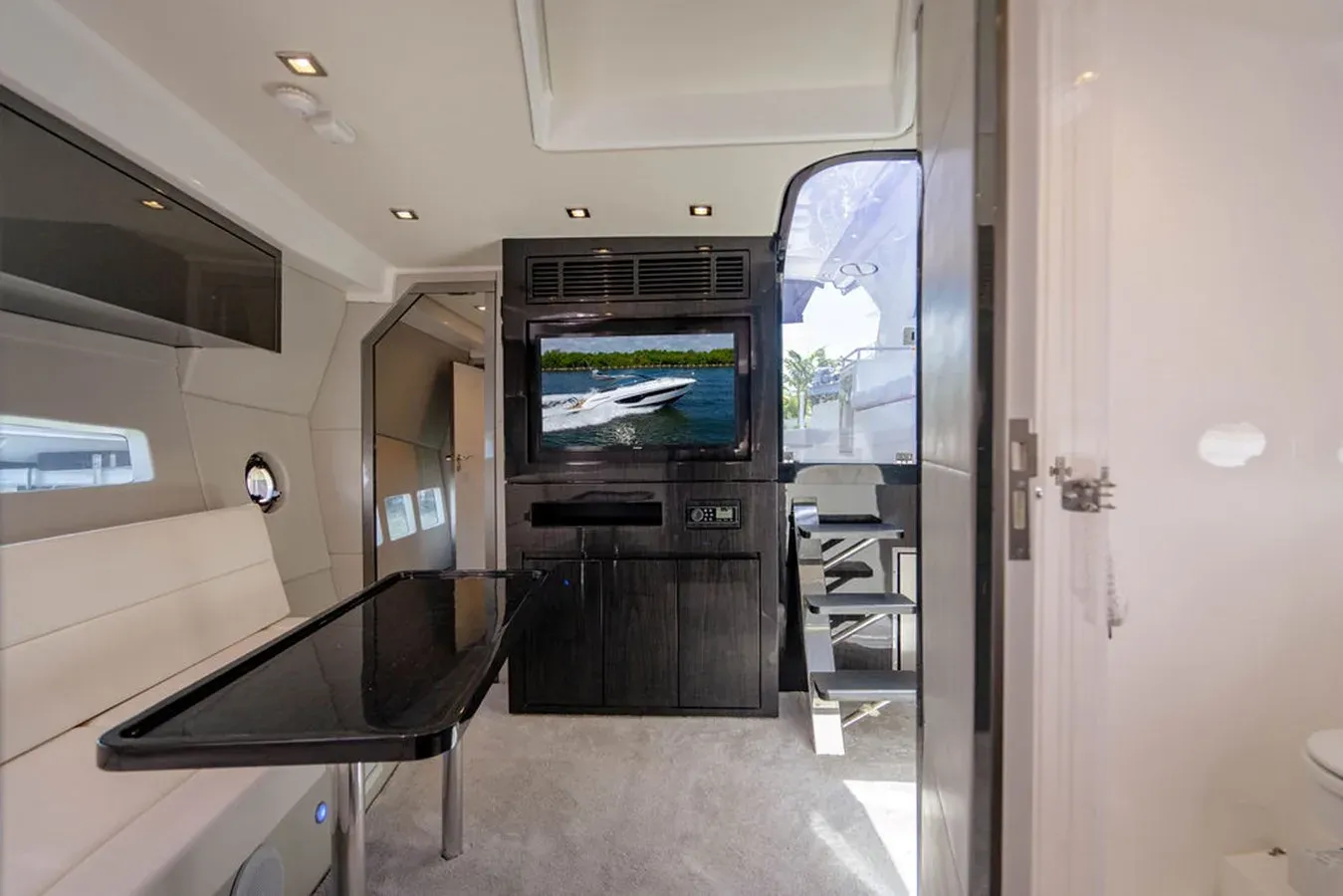 Buy a yacht Nonna Lisa 400 Sport