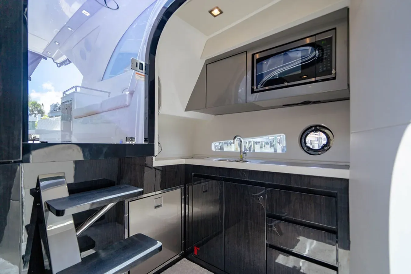 Nonna Lisa - SCHAEFER YACHTS yacht sale